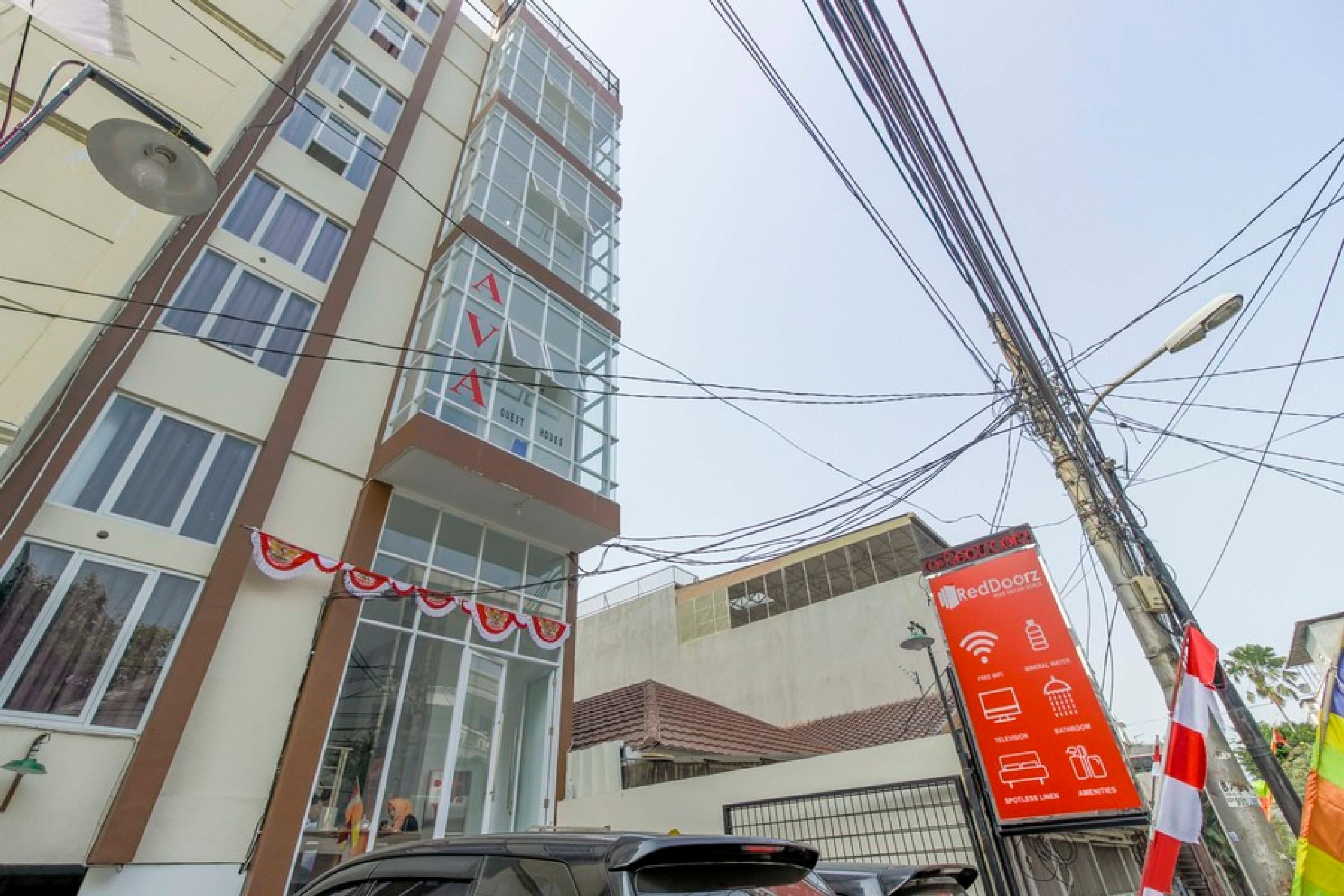 Reddoorz Near Hayam Wuruk Plaza Hotel Jakarta Exterior photo